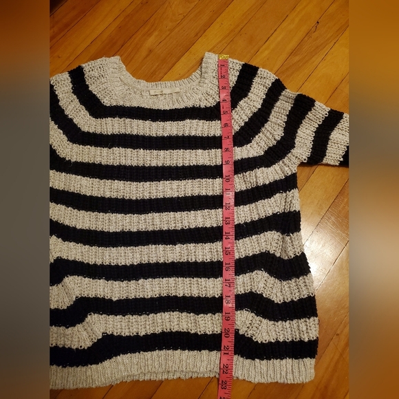 Maje long sleeves knit sweater. Zipper on wrists. Striped. Black and beige. M. - Picture 8 of 9